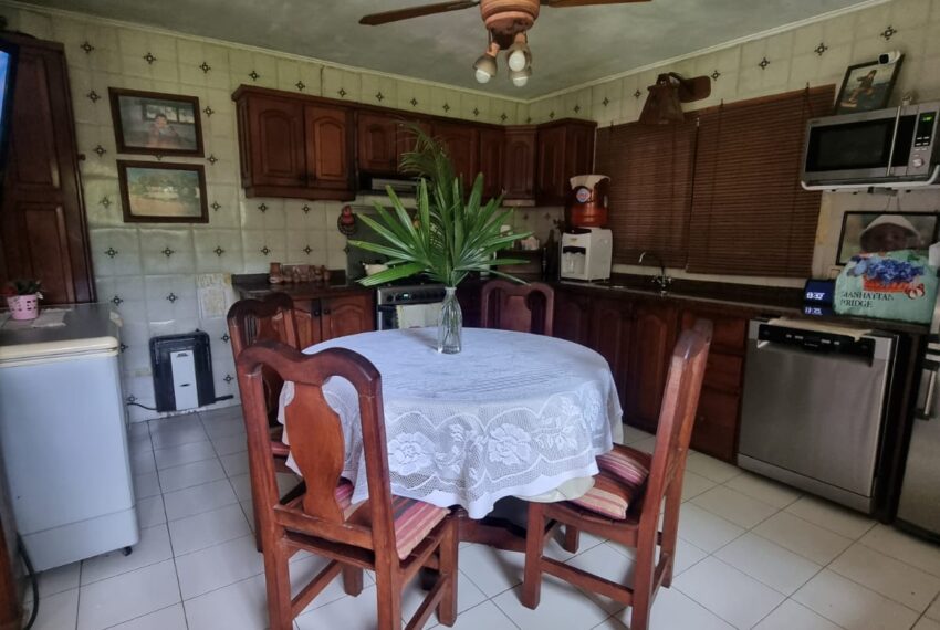 WhatsApp Image 2025-11-11 at 14.22.08